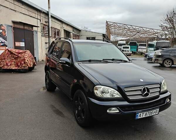 Синій Мерседес М-Клас, об'ємом двигуна 2.69 л та пробігом 346 тис. км за 7600 $, фото 14 на Automoto.ua