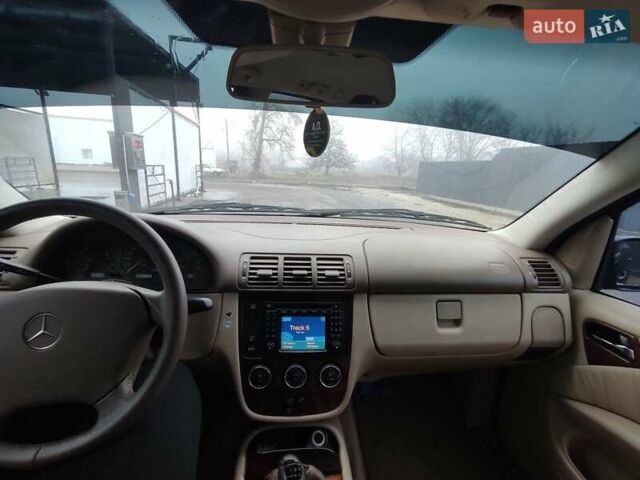 Синій Мерседес М-Клас, об'ємом двигуна 2.69 л та пробігом 219 тис. км за 5999 $, фото 9 на Automoto.ua