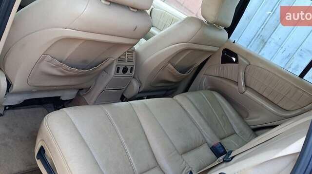 Синій Мерседес М-Клас, об'ємом двигуна 2.7 л та пробігом 360 тис. км за 4800 $, фото 5 на Automoto.ua