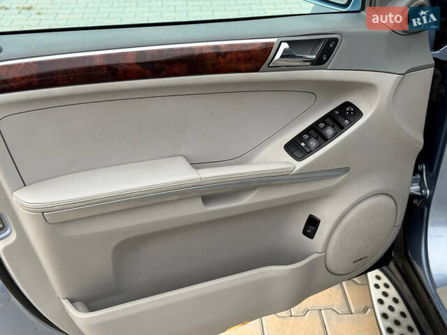 Синий Мерседес М-Класс, объемом двигателя 4.97 л и пробегом 261 тыс. км за 7900 $, фото 12 на Automoto.ua