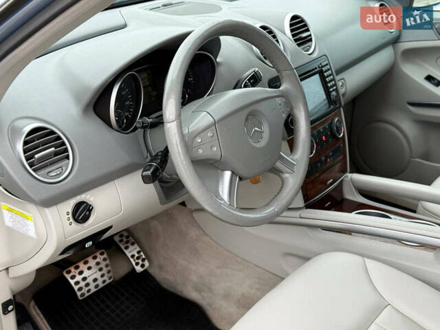 Синий Мерседес М-Класс, объемом двигателя 4.97 л и пробегом 261 тыс. км за 7900 $, фото 10 на Automoto.ua