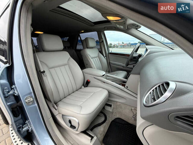 Синий Мерседес М-Класс, объемом двигателя 4.97 л и пробегом 261 тыс. км за 7900 $, фото 16 на Automoto.ua