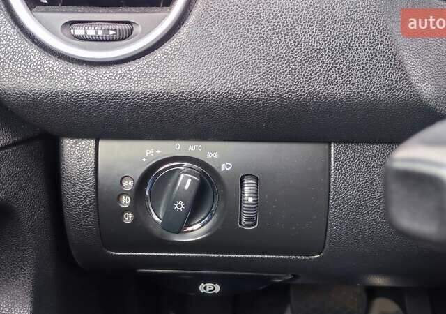 Мерседес М-Класс 2008 в Киеве на Automoto.ua Синий Мерседес М-Класс, объемом двигателя 3 л и пробегом 323 тыс. км за 14200 $, фото 36 на Automoto.ua