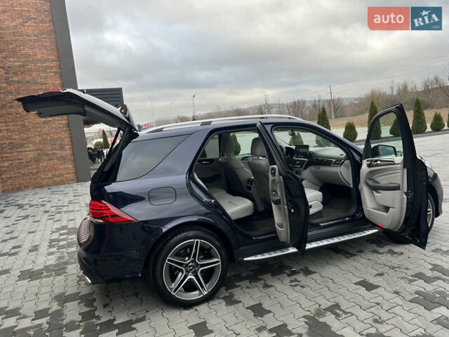 Синій Мерседес М-Клас, об'ємом двигуна 3 л та пробігом 166 тис. км за 30900 $, фото 66 на Automoto.ua