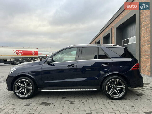 Синій Мерседес М-Клас, об'ємом двигуна 3 л та пробігом 166 тис. км за 30900 $, фото 22 на Automoto.ua