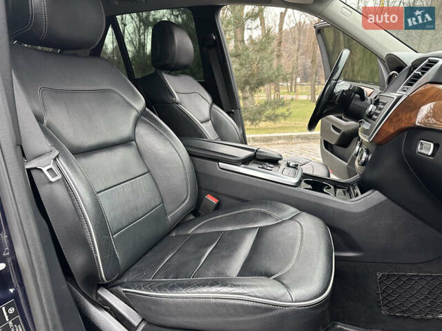 Синий Мерседес М-Класс, объемом двигателя 2.14 л и пробегом 213 тыс. км за 17777 $, фото 35 на Automoto.ua