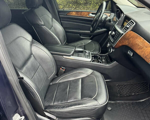 Синий Мерседес М-Класс, объемом двигателя 2.2 л и пробегом 211 тыс. км за 17500 $, фото 19 на Automoto.ua