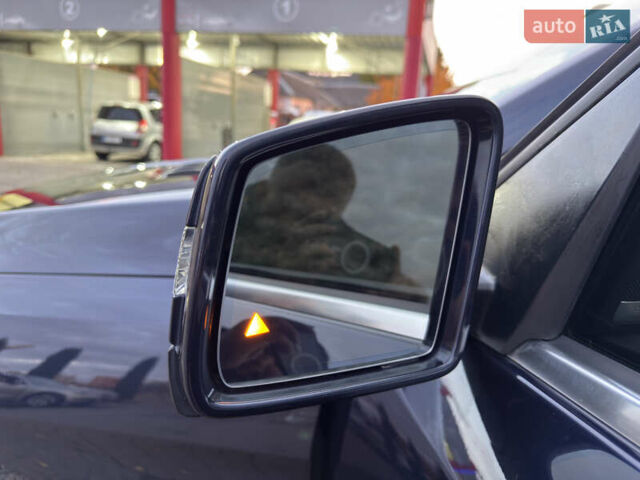 Синій Мерседес М-Клас, об'ємом двигуна 2.99 л та пробігом 242 тис. км за 21799 $, фото 20 на Automoto.ua