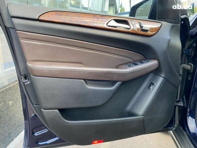 Синий Мерседес М-Класс, объемом двигателя 2.1 л и пробегом 307 тыс. км за 21999 $, фото 14 на Automoto.ua