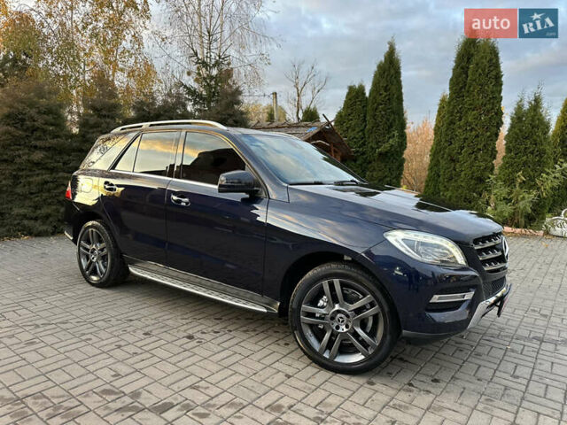 Синій Мерседес М-Клас, об'ємом двигуна 2.99 л та пробігом 242 тис. км за 21799 $, фото 3 на Automoto.ua