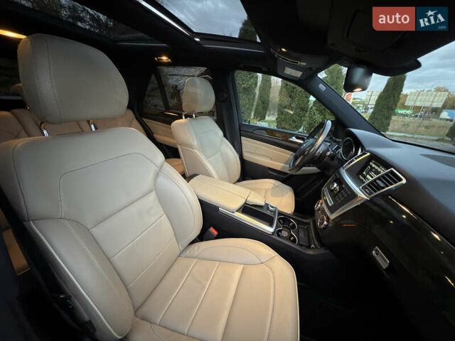 Синій Мерседес М-Клас, об'ємом двигуна 2.99 л та пробігом 242 тис. км за 21799 $, фото 36 на Automoto.ua