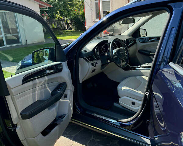 Синий Мерседес М-Класс, объемом двигателя 2.99 л и пробегом 269 тыс. км за 24500 $, фото 22 на Automoto.ua