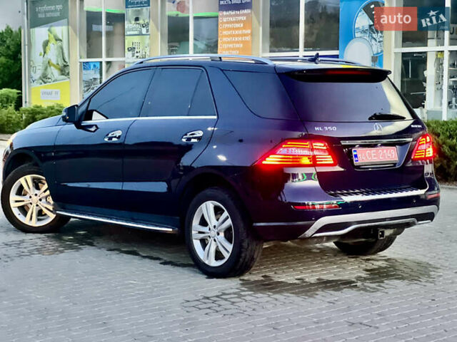 Синій Мерседес М-Клас, об'ємом двигуна 3 л та пробігом 300 тис. км за 21999 $, фото 6 на Automoto.ua