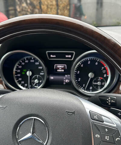 Синий Мерседес М-Класс, объемом двигателя 3.5 л и пробегом 151 тыс. км за 19200 $, фото 7 на Automoto.ua