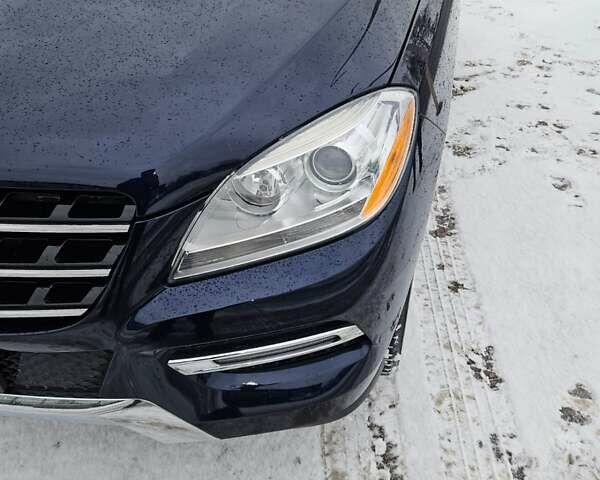 Синій Мерседес М-Клас, об'ємом двигуна 2.14 л та пробігом 190 тис. км за 19000 $, фото 6 на Automoto.ua