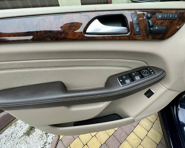 Синий Мерседес М-Класс, объемом двигателя 2.14 л и пробегом 130 тыс. км за 24700 $, фото 11 на Automoto.ua