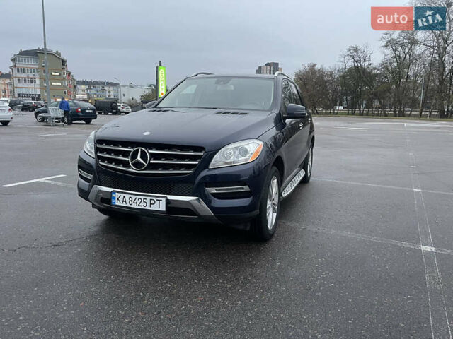 Синий Мерседес М-Класс, объемом двигателя 2.14 л и пробегом 147 тыс. км за 22500 $, фото 1 на Automoto.ua