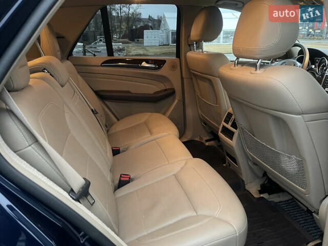 Синий Мерседес М-Класс, объемом двигателя 2.14 л и пробегом 147 тыс. км за 22500 $, фото 8 на Automoto.ua