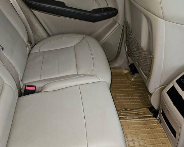 Синій Мерседес М-Клас, об'ємом двигуна 2.14 л та пробігом 190 тис. км за 19000 $, фото 54 на Automoto.ua