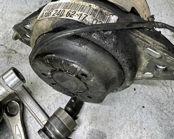 Синій Мерседес М-Клас, об'ємом двигуна 2.14 л та пробігом 130 тис. км за 26500 $, фото 3 на Automoto.ua