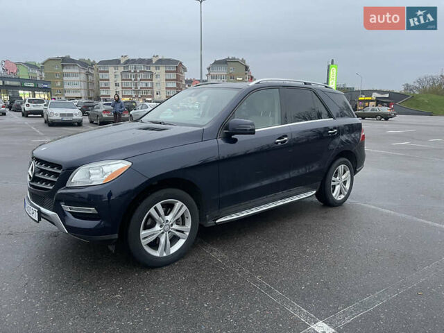 Синий Мерседес М-Класс, объемом двигателя 2.14 л и пробегом 147 тыс. км за 22500 $, фото 4 на Automoto.ua
