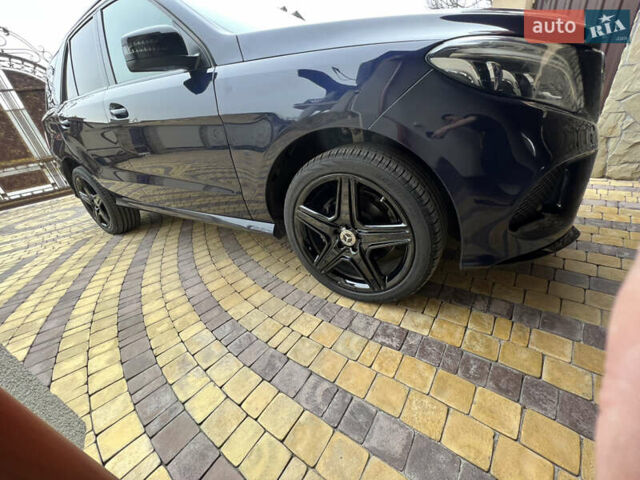 Синий Мерседес М-Класс, объемом двигателя 2.14 л и пробегом 130 тыс. км за 24700 $, фото 6 на Automoto.ua