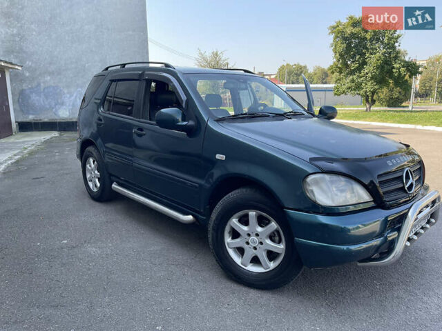 Зеленый Мерседес М-Класс, объемом двигателя 3.2 л и пробегом 253 тыс. км за 4000 $, фото 8 на Automoto.ua