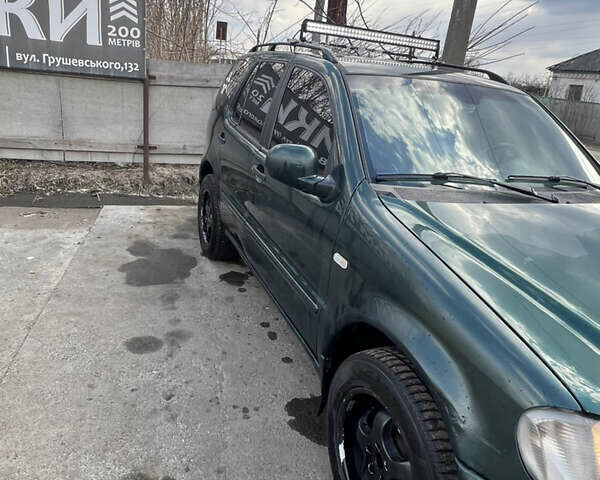 Зелений Мерседес М-Клас, об'ємом двигуна 2.7 л та пробігом 375 тис. км за 5400 $, фото 3 на Automoto.ua