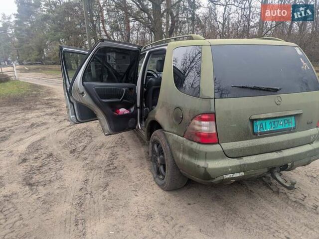 Зеленый Мерседес М-Класс, объемом двигателя 2.7 л и пробегом 420 тыс. км за 5307 $, фото 4 на Automoto.ua