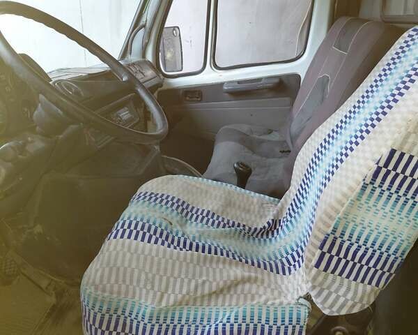 Білий Мерседес MB-Class, об'ємом двигуна 2.9 л та пробігом 640 тис. км за 3200 $, фото 6 на Automoto.ua