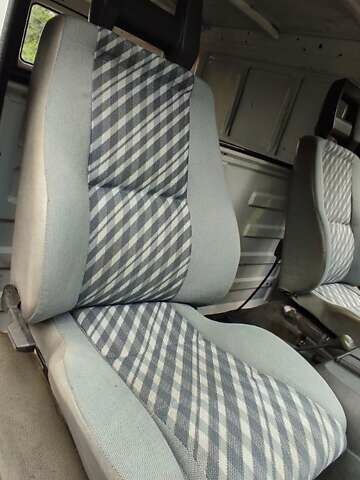 Белый Мерседес MB-Class, объемом двигателя 2.4 л и пробегом 220 тыс. км за 2500 $, фото 17 на Automoto.ua