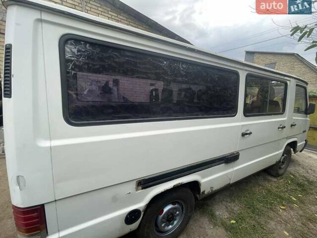Білий Мерседес MB-Class, об'ємом двигуна 2.4 л та пробігом 450 тис. км за 3000 $, фото 5 на Automoto.ua