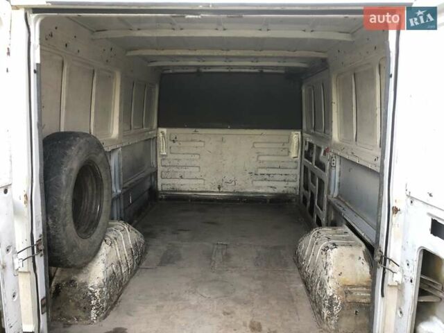 Білий Мерседес MB-Class, об'ємом двигуна 2.4 л та пробігом 1 тис. км за 1750 $, фото 5 на Automoto.ua