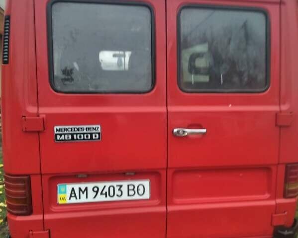 Червоний Мерседес MB-Class, об'ємом двигуна 2.4 л та пробігом 440 тис. км за 2700 $, фото 2 на Automoto.ua