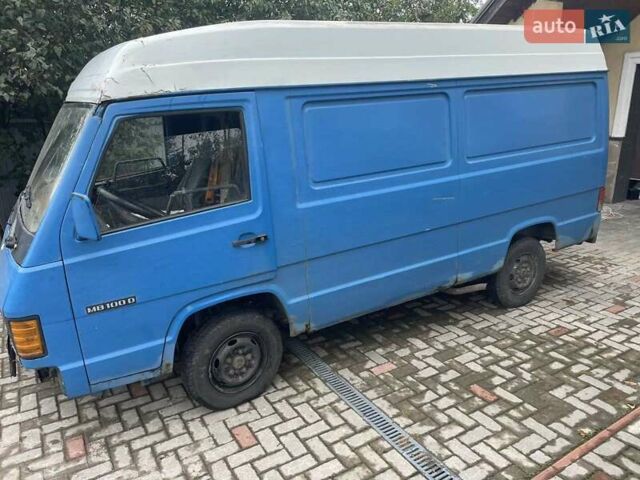 Синий Мерседес MB-Class, объемом двигателя 2.4 л и пробегом 300 тыс. км за 800 $, фото 1 на Automoto.ua