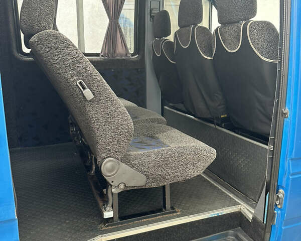 Синий Мерседес MB-Class, объемом двигателя 2.3 л и пробегом 900 тыс. км за 5700 $, фото 6 на Automoto.ua