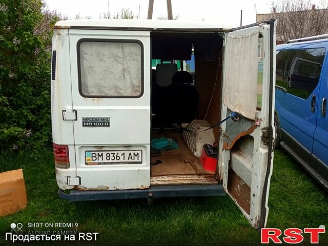 Білий Мерседес МБ100, об'ємом двигуна 2.4 л та пробігом 0 тис. км за 840 $, фото 2 на Automoto.ua