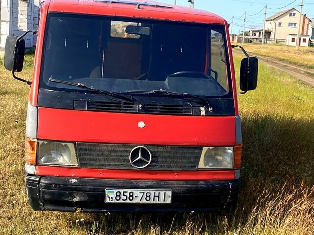 Мерседес МБ100, объемом двигателя 2.4 л и пробегом 100 тыс. км за 1700 $, фото 2 на Automoto.ua