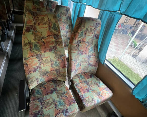 Белый Мерседес МЦВ, объемом двигателя 4.25 л и пробегом 172 тыс. км за 32000 $, фото 1 на Automoto.ua
