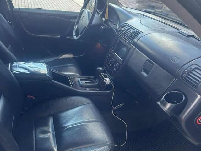 Мерседес МЛ 270, объемом двигателя 0 л и пробегом 0 тыс. км за 7500 $, фото 3 на Automoto.ua