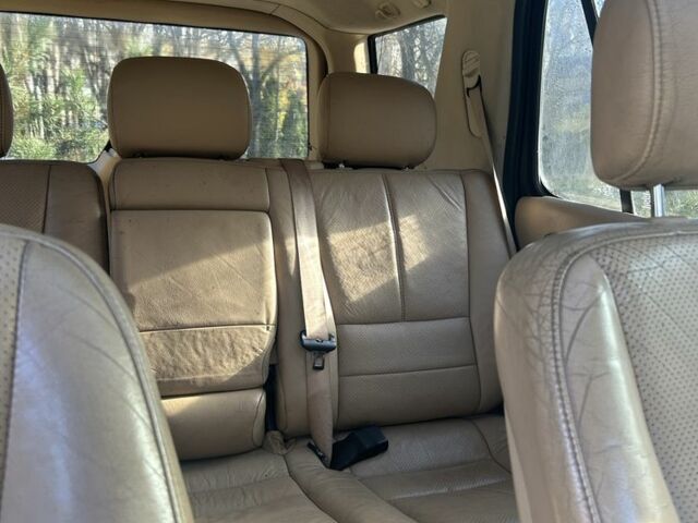 Черный Мерседес МЛ 320, объемом двигателя 3.2 л и пробегом 2 тыс. км за 7500 $, фото 4 на Automoto.ua