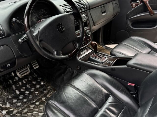 Черный Мерседес МЛ 320, объемом двигателя 3.2 л и пробегом 301 тыс. км за 7100 $, фото 4 на Automoto.ua