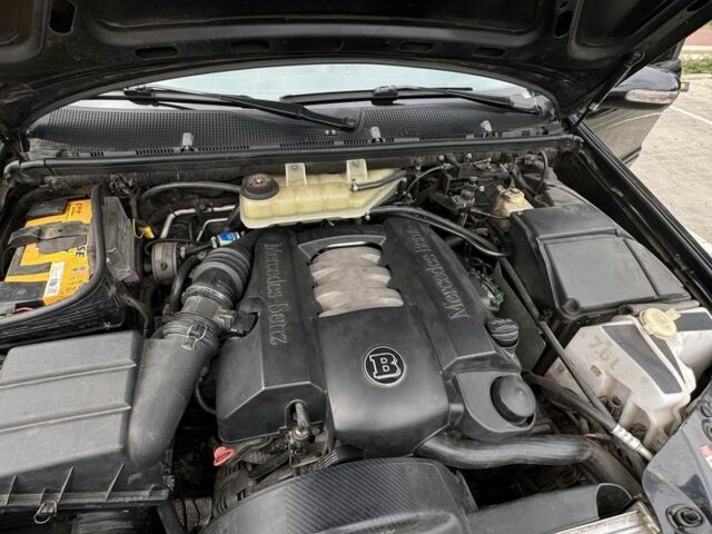 Черный Мерседес МЛ 320, объемом двигателя 3.2 л и пробегом 301 тыс. км за 7100 $, фото 9 на Automoto.ua