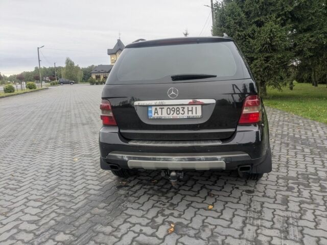 Черный Мерседес МЛ 320, объемом двигателя 3 л и пробегом 500 тыс. км за 10100 $, фото 8 на Automoto.ua