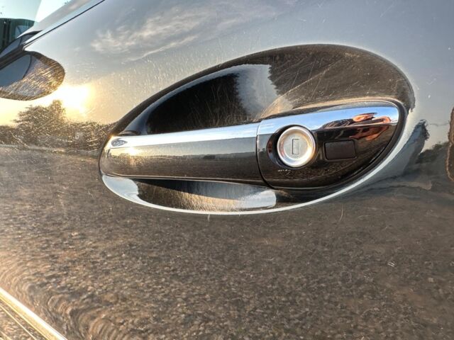 Черный Мерседес МЛ 320, объемом двигателя 3 л и пробегом 270 тыс. км за 13790 $, фото 5 на Automoto.ua