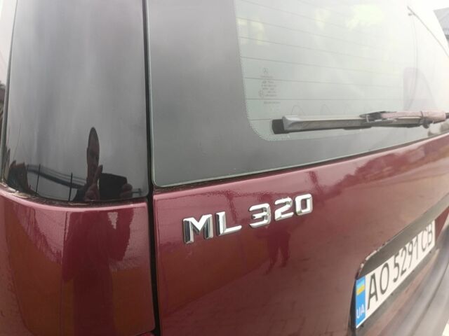 Красный Мерседес МЛ 320, объемом двигателя 3.2 л и пробегом 350 тыс. км за 5699 $, фото 8 на Automoto.ua