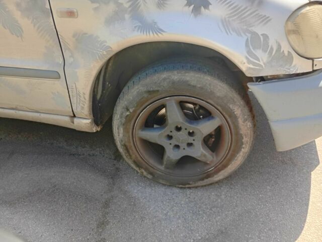 Серый Мерседес МЛ 320, объемом двигателя 3.2 л и пробегом 515 тыс. км за 3950 $, фото 8 на Automoto.ua