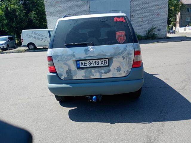 Серый Мерседес МЛ 320, объемом двигателя 3.2 л и пробегом 515 тыс. км за 3950 $, фото 4 на Automoto.ua