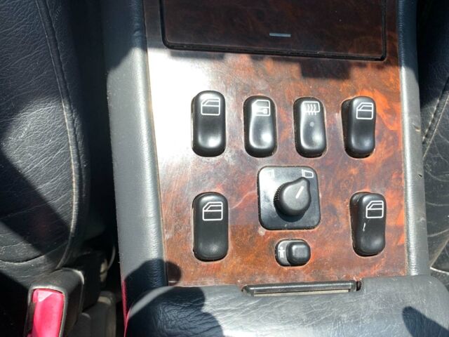 Серый Мерседес МЛ 320, объемом двигателя 3.2 л и пробегом 370 тыс. км за 6690 $, фото 13 на Automoto.ua