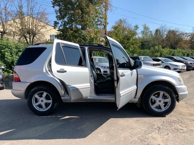 Серый Мерседес МЛ 320, объемом двигателя 3.2 л и пробегом 370 тыс. км за 6690 $, фото 7 на Automoto.ua